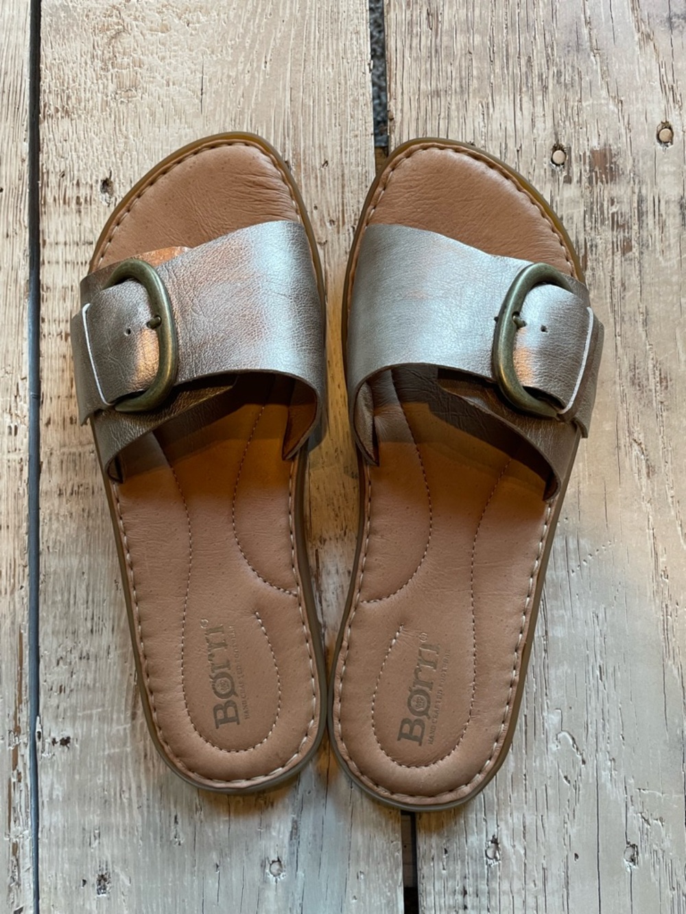 Born Miarra Big Buckle Slide Light Gold Leather Women's Sandals 7 M